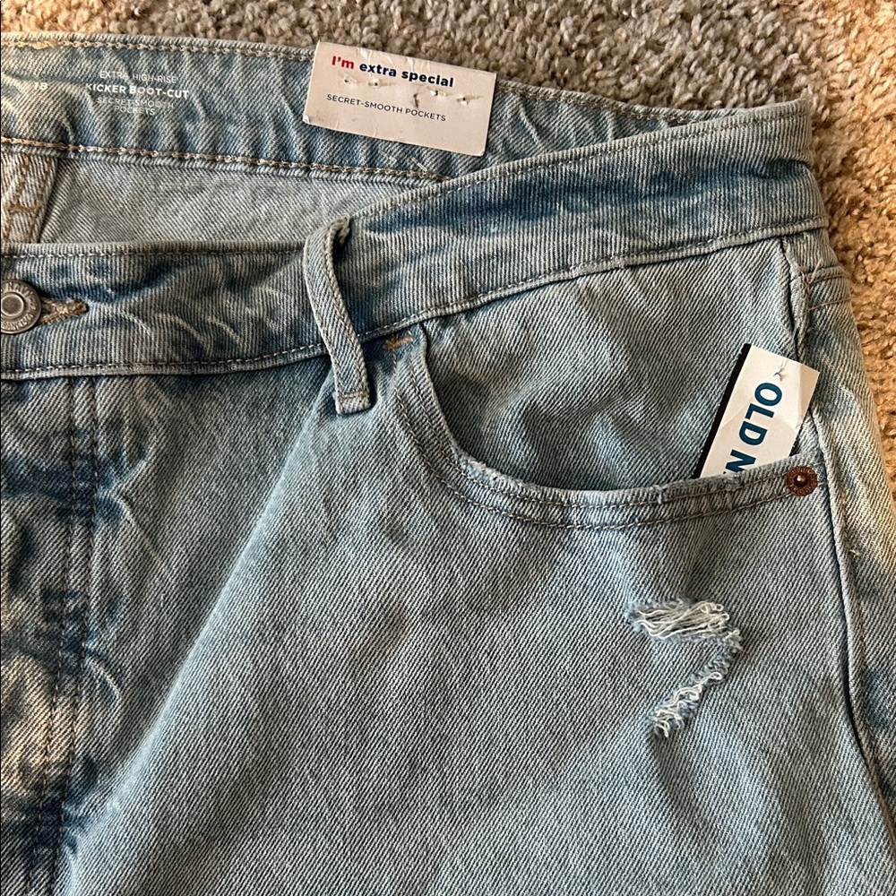 NWT Old Navy High-Rise Kicker Boot-Cut Jeans - Picture 3 of 4